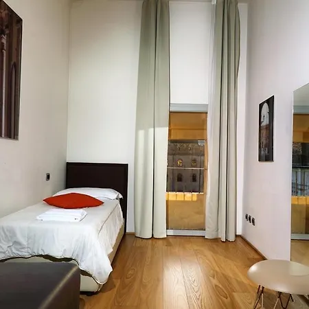 Hercolani Apartment